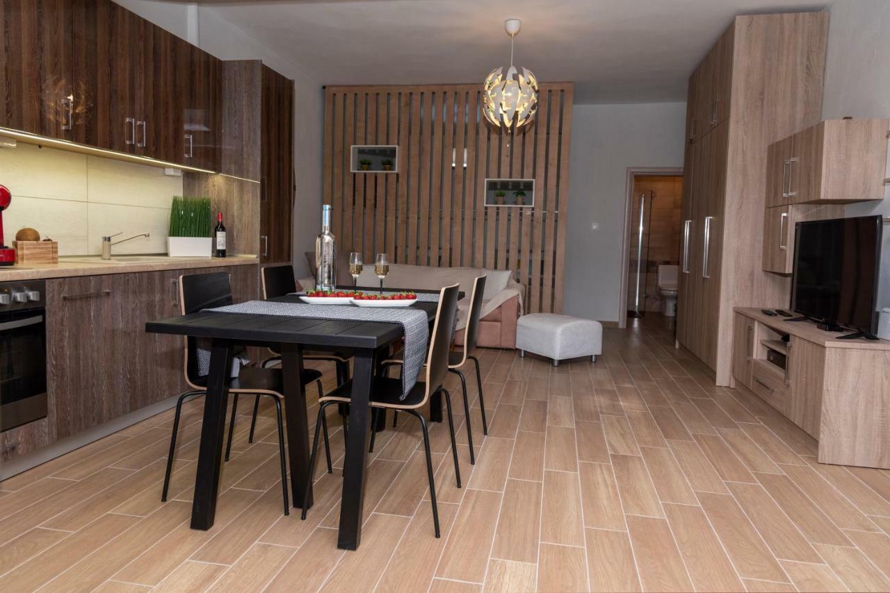 Cavas Luxury Apartments Nea Iraklitsa Exterior foto